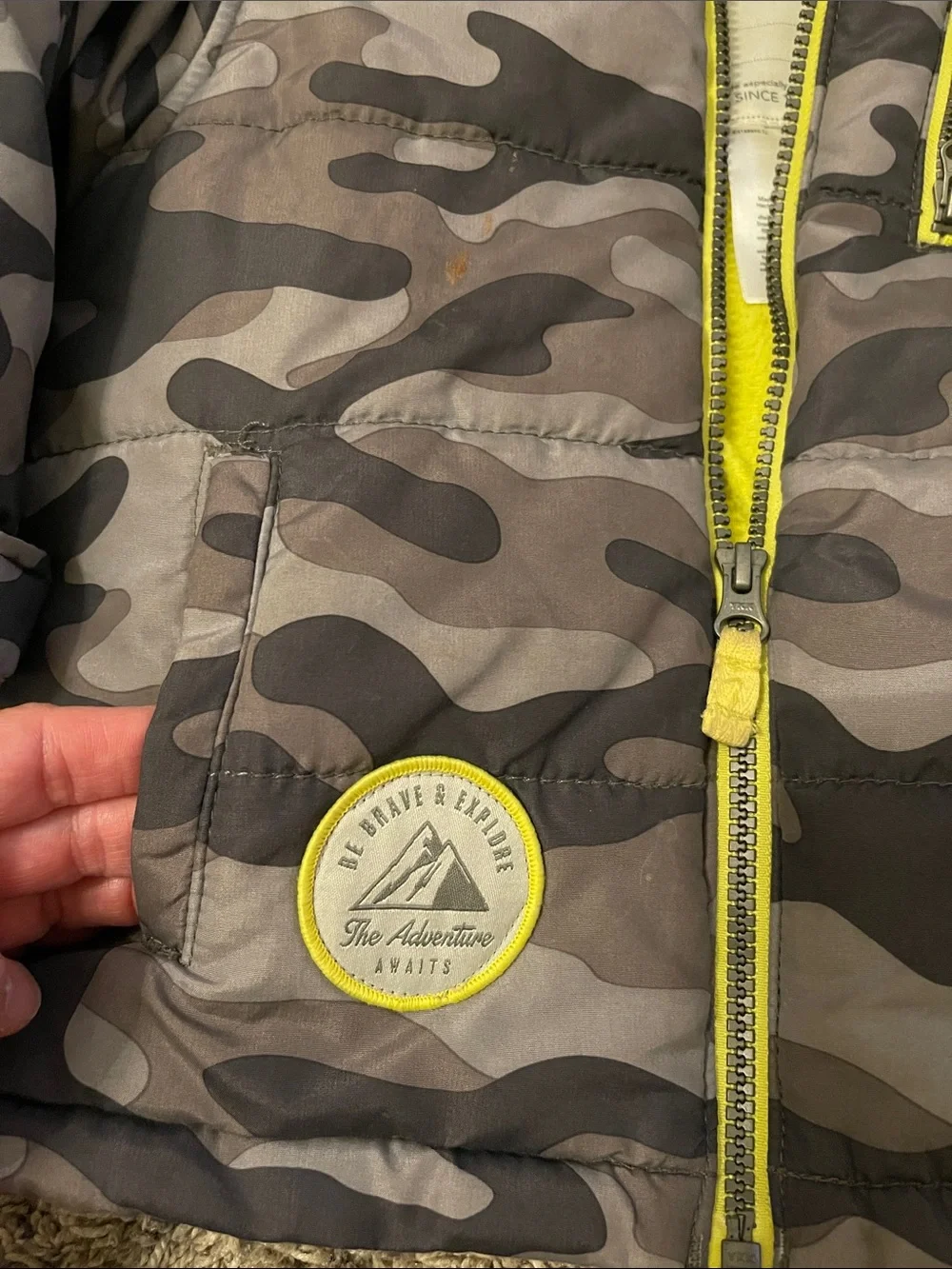 Carter's Boys' Camouflage Puffer Jacket with Yellow Lining 4 T